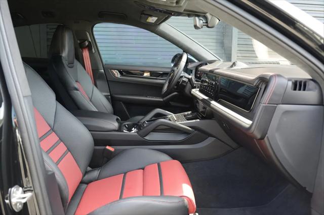 2024 Porsche Cayenne Turbo GT