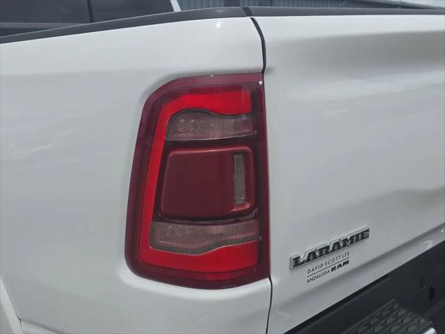 2022 Ram 1500 Laramie Crew Cab 4x4 5'7" Box
