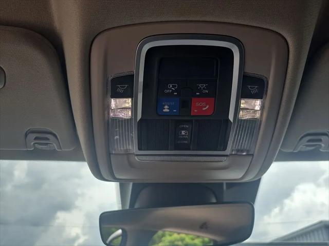 2022 Ram 1500 Laramie Crew Cab 4x4 5'7" Box