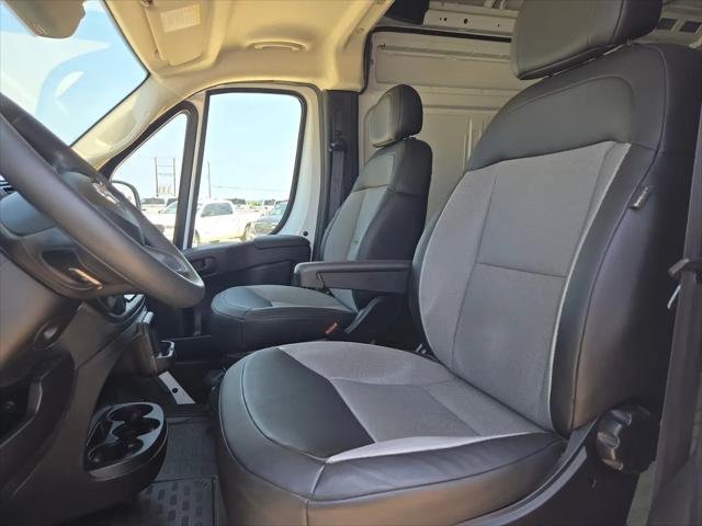 2025 Ram ProMaster 2500 Cargo Van Tradesman High Roof 159" WB w/Pass Seat