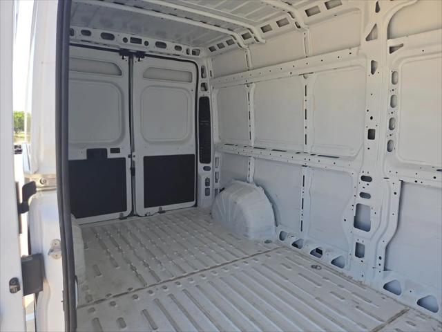 2025 Ram ProMaster 2500 Cargo Van Tradesman High Roof 159" WB w/Pass Seat