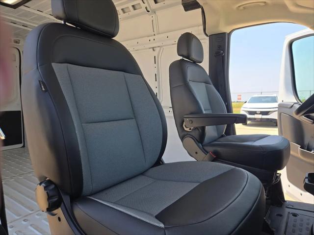 2025 Ram ProMaster 2500 Cargo Van Tradesman High Roof 159" WB w/Pass Seat