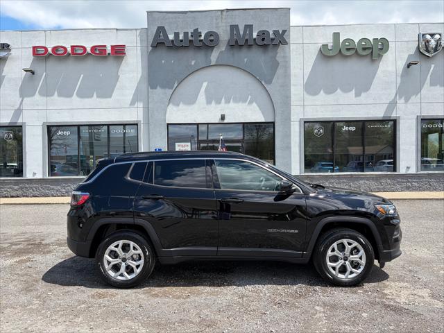 2026 Jeep Compass COMPASS LATITUDE 4X4
