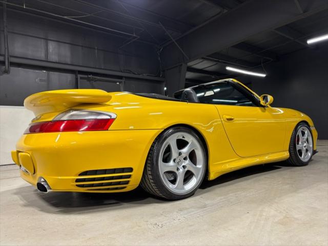 2004 Porsche 911 Carrera 4S