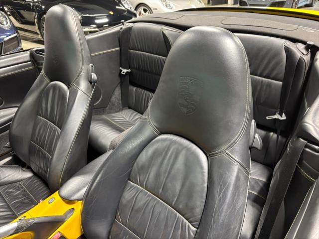 2004 Porsche 911 Carrera 4S