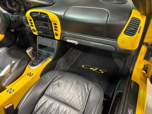 2004 Porsche 911 Carrera 4S