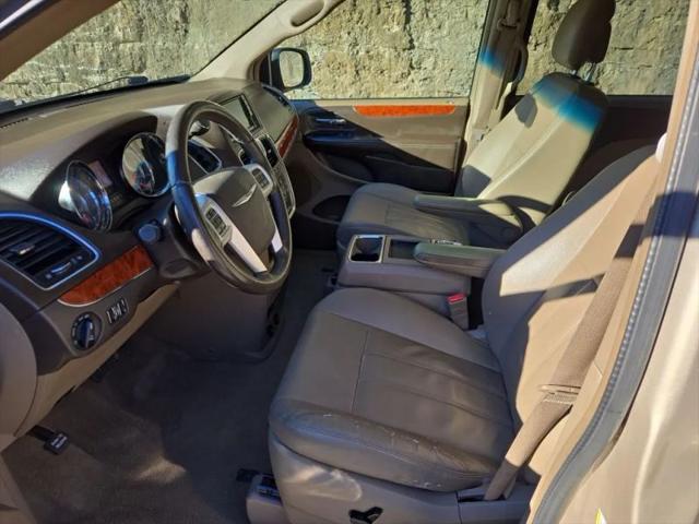 2015 Chrysler Town & Country Touring