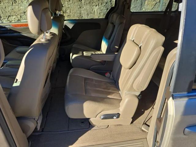 2015 Chrysler Town & Country Touring