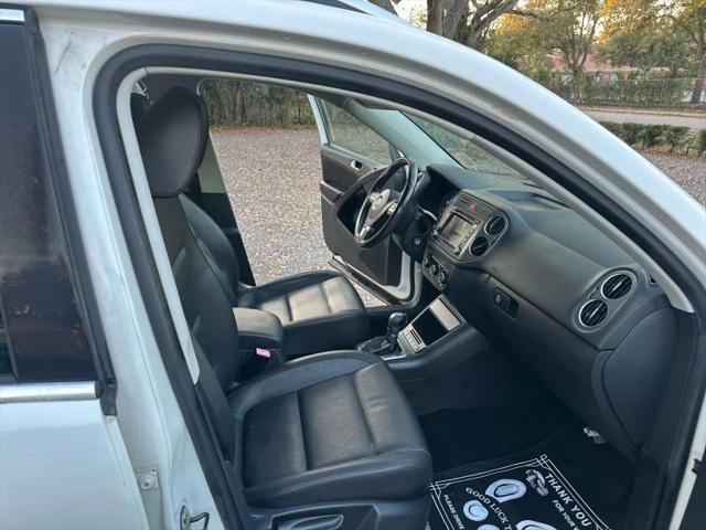 2011 Volkswagen Tiguan SE