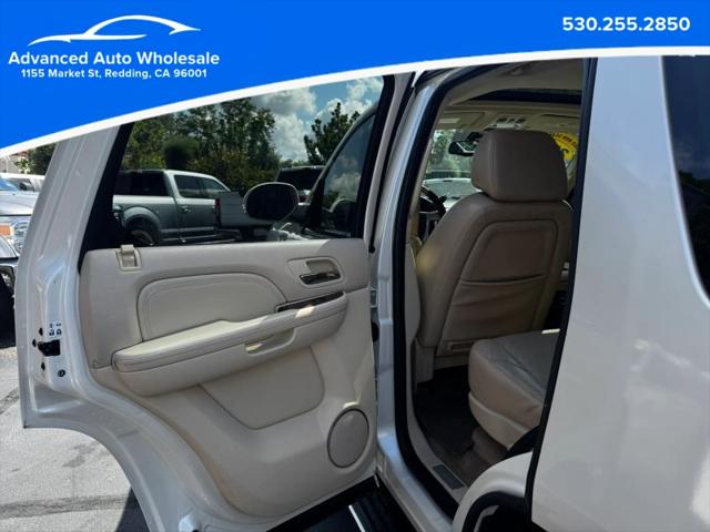 2007 Cadillac Escalade Standard