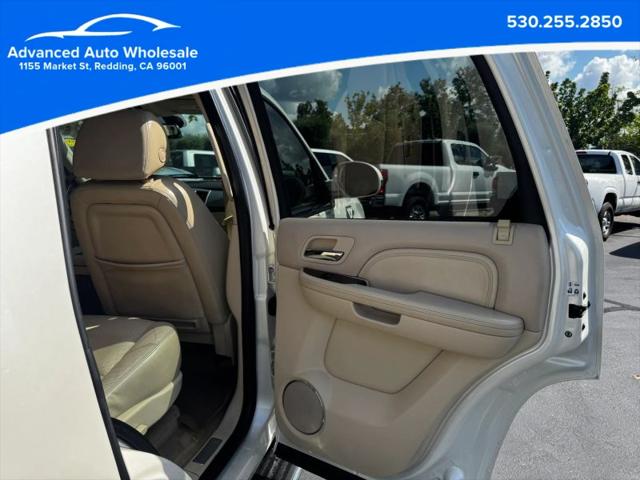 2007 Cadillac Escalade Standard