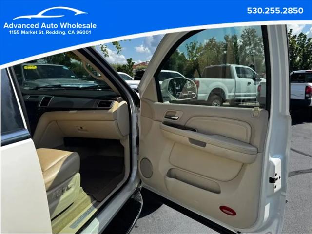2007 Cadillac Escalade Standard