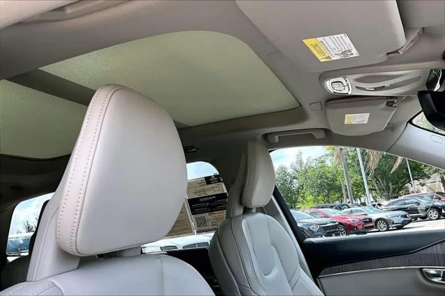 2022 Volvo XC90 T6 Inscription 6 Passenger