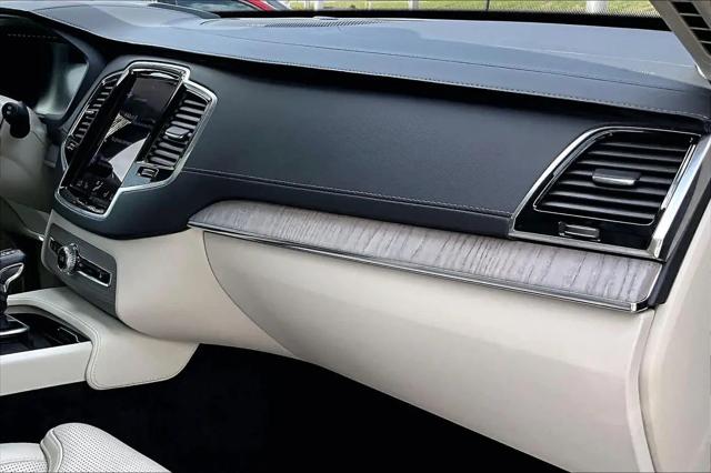 2022 Volvo XC90 T6 Inscription 6 Passenger
