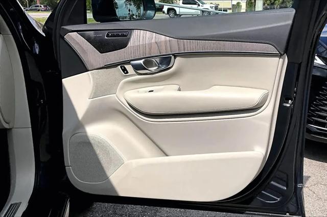 2022 Volvo XC90 T6 Inscription 6 Passenger