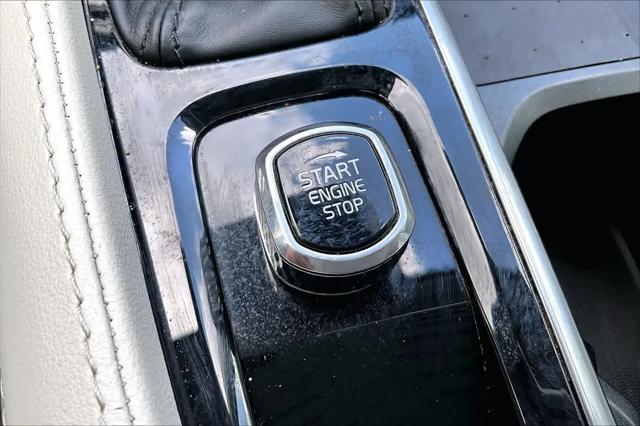 2022 Volvo XC90 T6 Inscription 6 Passenger