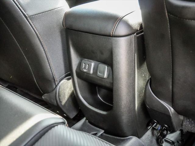 2022 GMC Canyon 4WD Crew Cab Short Box AT4 - Leather