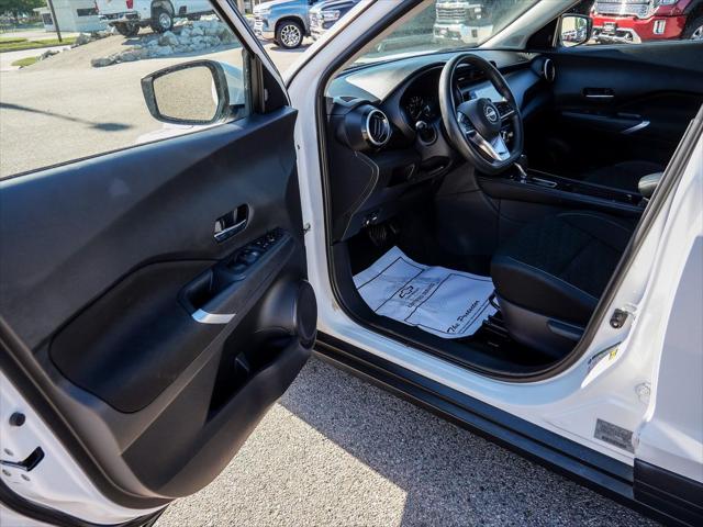 2023 Nissan Kicks SV Xtronic CVT
