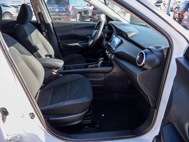 2023 Nissan Kicks SV Xtronic CVT