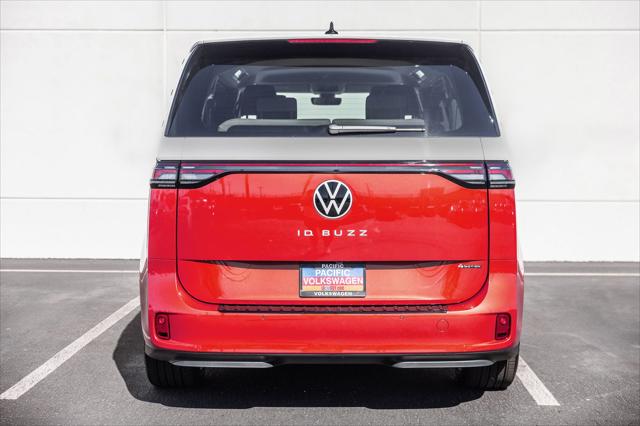 2025 Volkswagen ID. Buzz Pro S Plus with 4MOTION
