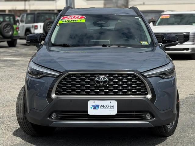 2025 Toyota Corolla Cross XLE
