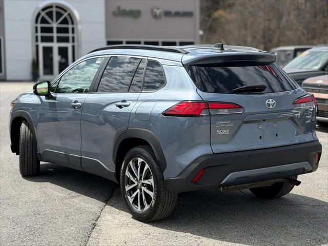 2025 Toyota Corolla Cross XLE