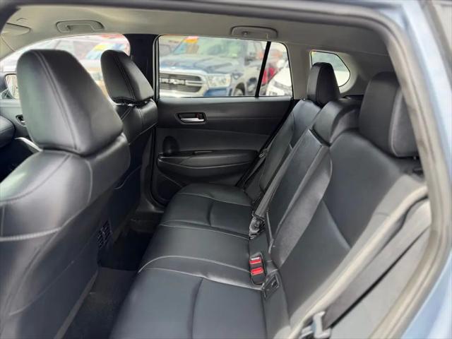 2025 Toyota Corolla Cross XLE