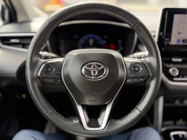 2025 Toyota Corolla Cross XLE