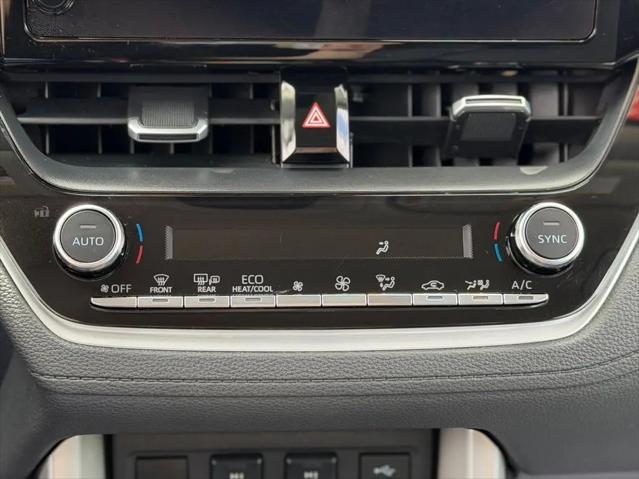 2025 Toyota Corolla Cross XLE