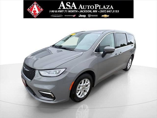 2023 Chrysler Pacifica Touring L for sale in Jackson, MN
