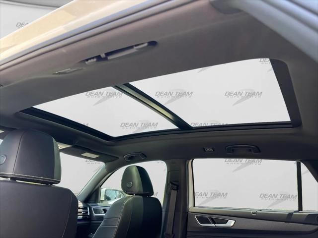 2025 Volkswagen Atlas Cross Sport 2.0T SEL