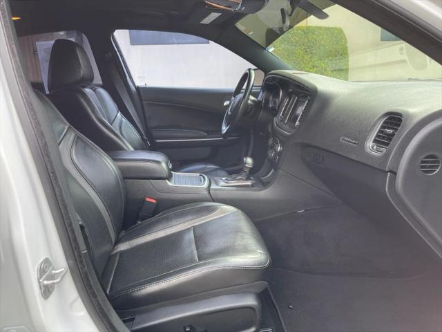 2019 Dodge Charger SXT RWD