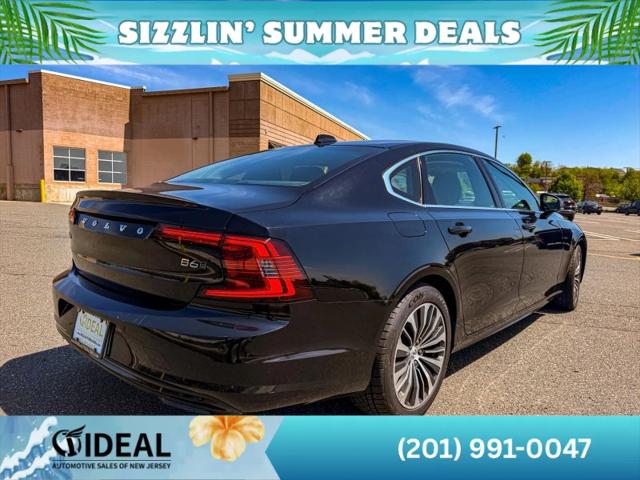 2022 Volvo S90 B6 Momentum