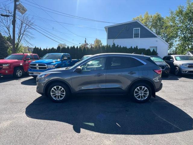 2022 Ford Escape SE Hybrid