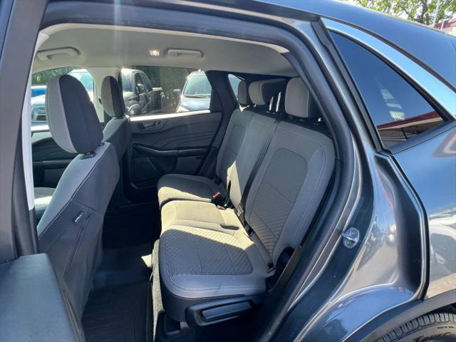 2022 Ford Escape SE Hybrid