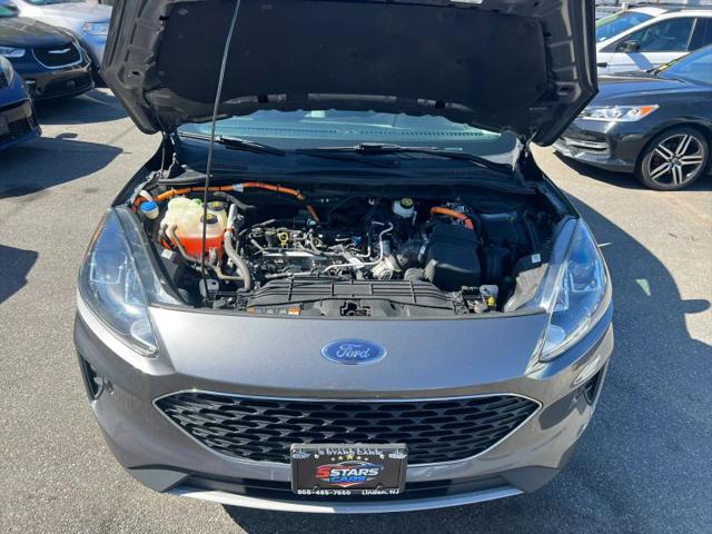 2022 Ford Escape SE Hybrid