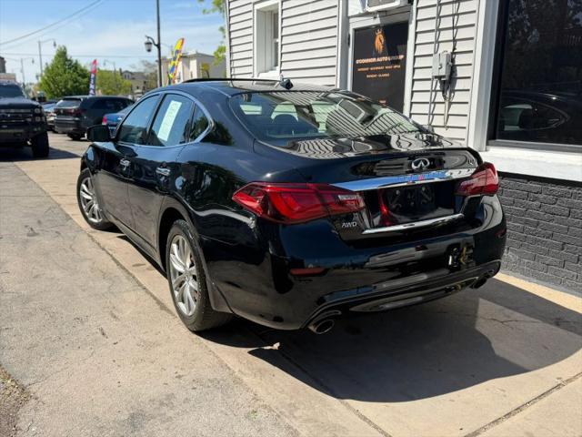 2019 INFINITI Q70 3.7X LUXE