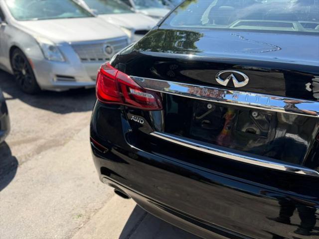 2019 INFINITI Q70 3.7X LUXE