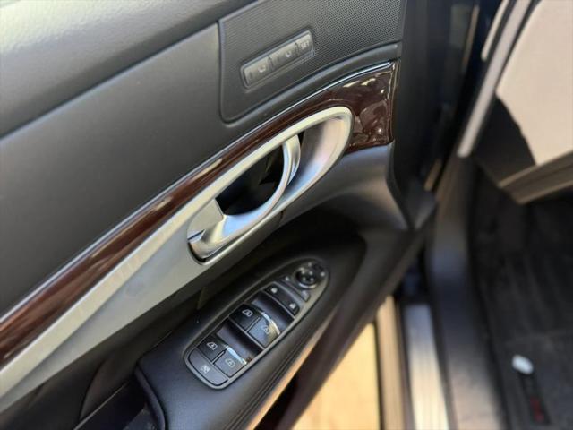2019 INFINITI Q70 3.7X LUXE