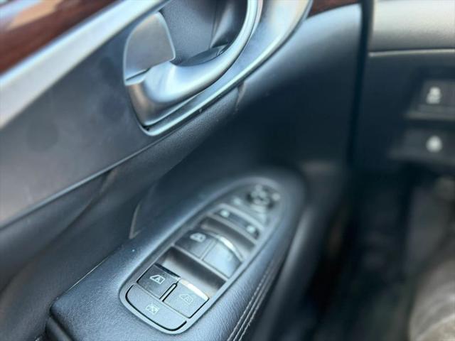 2019 INFINITI Q70 3.7X LUXE