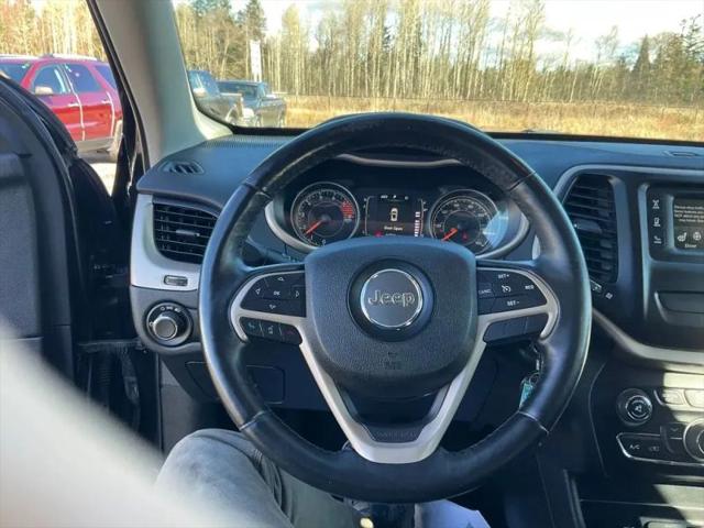 2016 Jeep Cherokee Sport