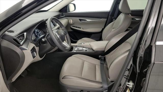 2023 INFINITI QX50 LUXE