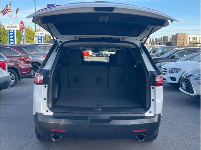 2020 Chevrolet Traverse FWD LS