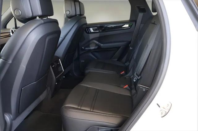 2021 Porsche Cayenne Cayenne
