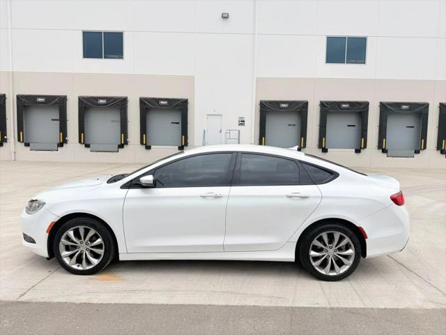 2015 Chrysler 200 S