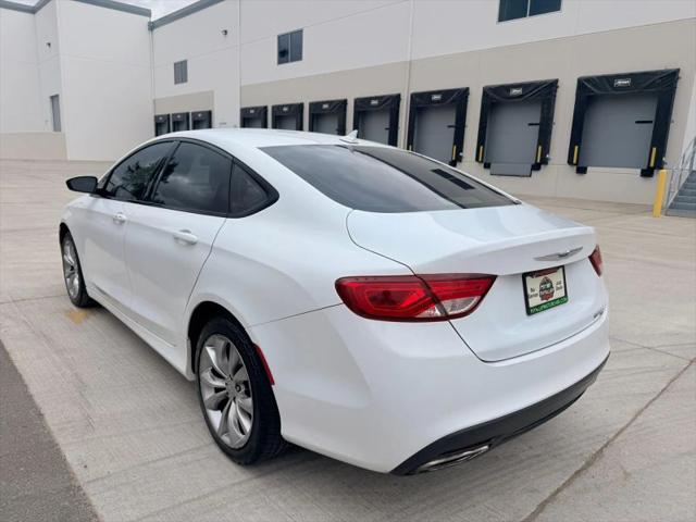 2015 Chrysler 200 S