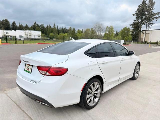 2015 Chrysler 200 S