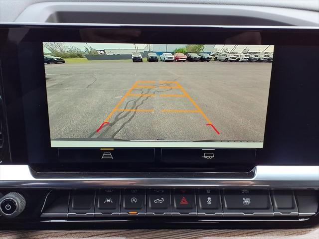 2026 Chevrolet Silverado 1500 4WD Crew Cab Short Bed LT with 2FL