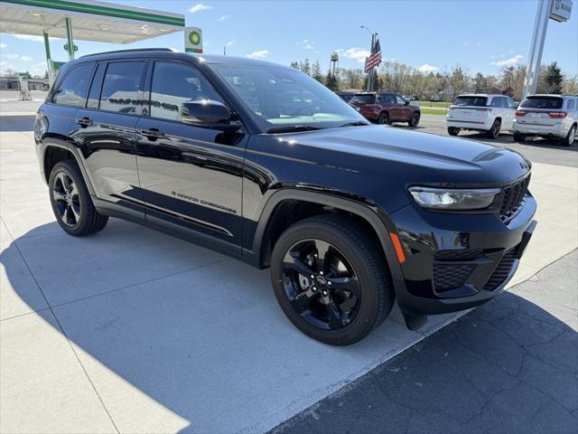 2023 Jeep Grand Cherokee Altitude 4x4 for sale in Kimball, MN