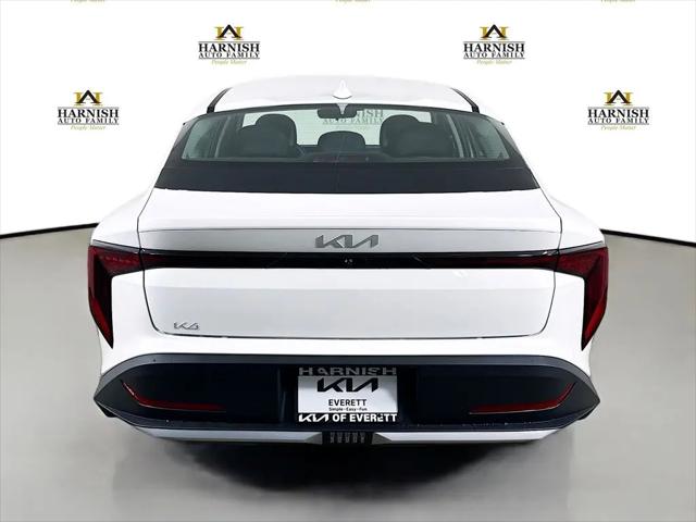 2026 Kia K4 LXS